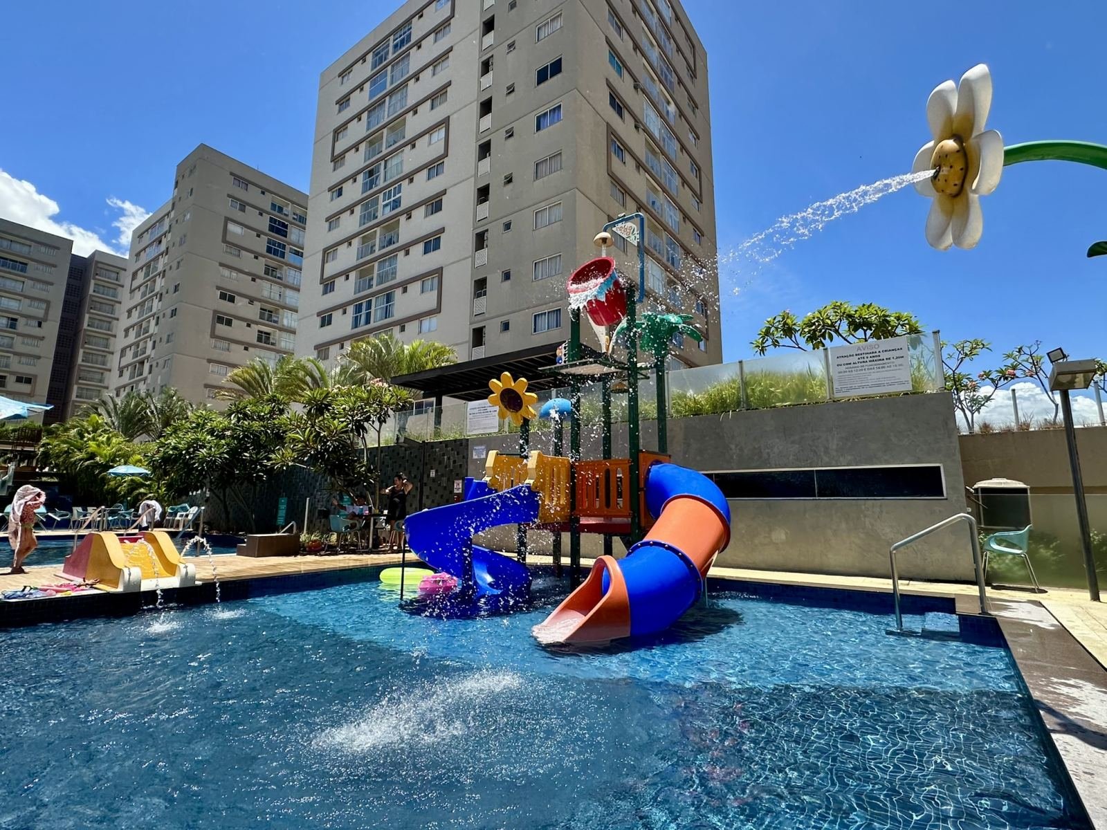 Condomínio Evian Thermas Residence em Caldas Novas Go