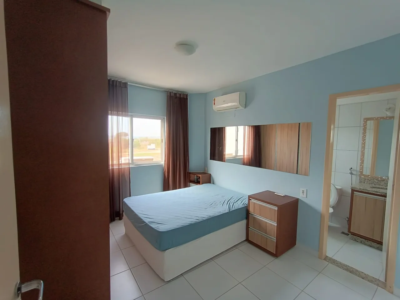 Apartamento de 2 Quartos no Lagoa Quente Flat Service em Caldas Novas